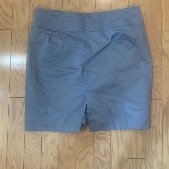 Apostrophe size 18 gray pencil skirt with button detail - Picture 4 of 4